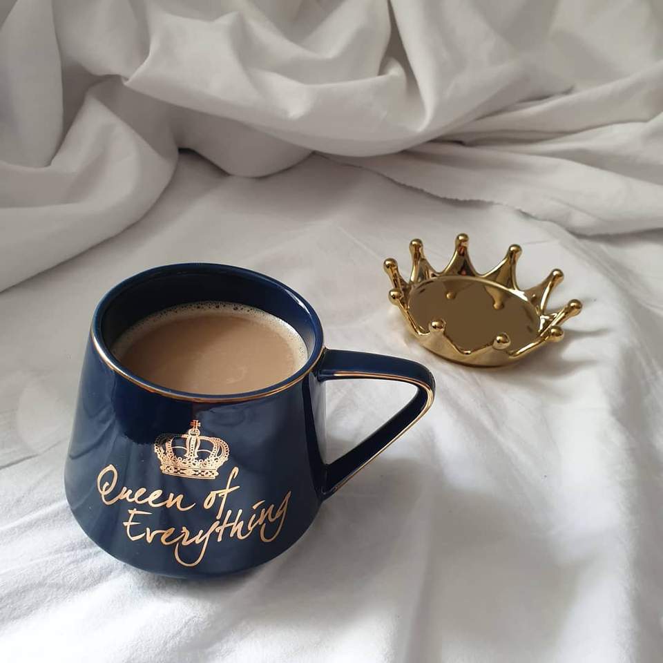 Queen of Everything Mug with Golden Crown & Spoon 350ml(mix color only) - Image 12