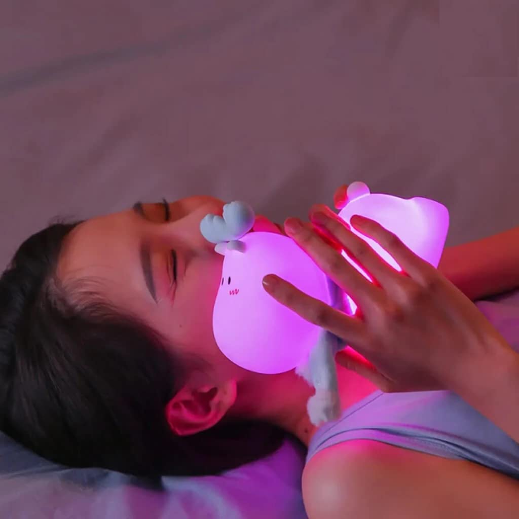 Silicone Color Changing Reindeer Night Lamp for Kids - Image 7