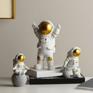 Set of 3 Resin Astronaut Spaceman Statue Ornament Figures for Home decor and Car Dashboard