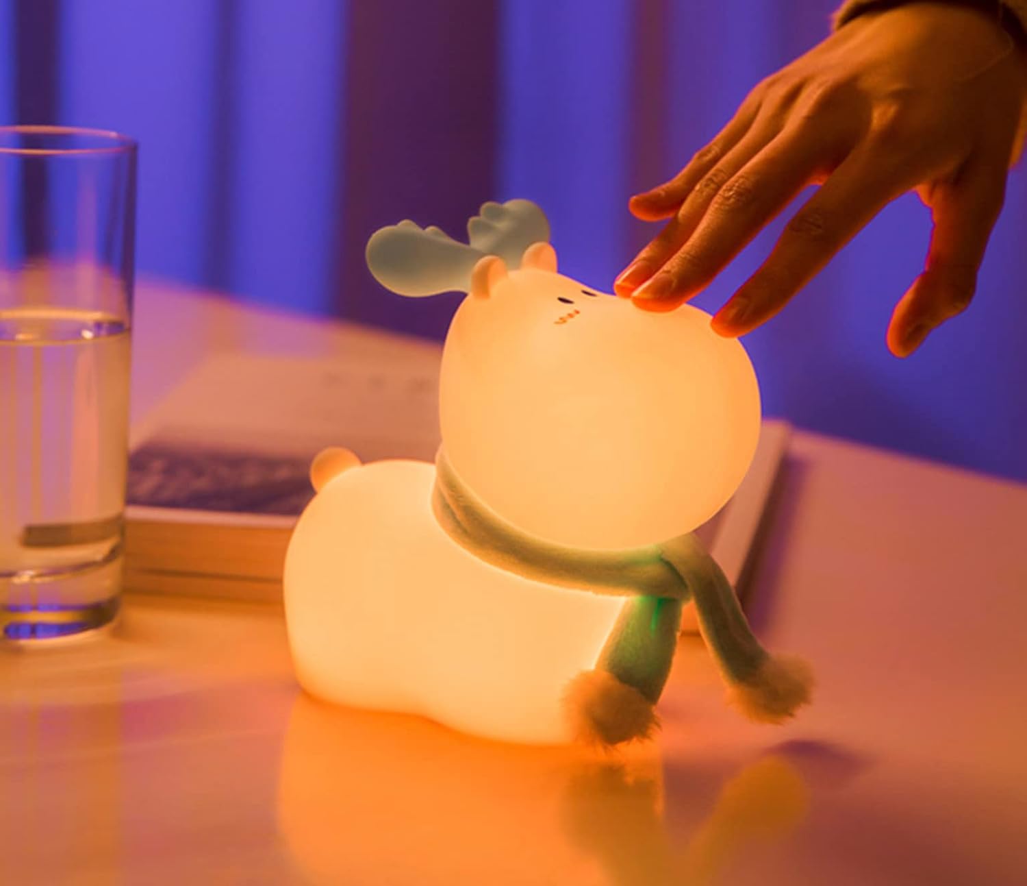 Silicone Color Changing Reindeer Night Lamp for Kids - Image 6