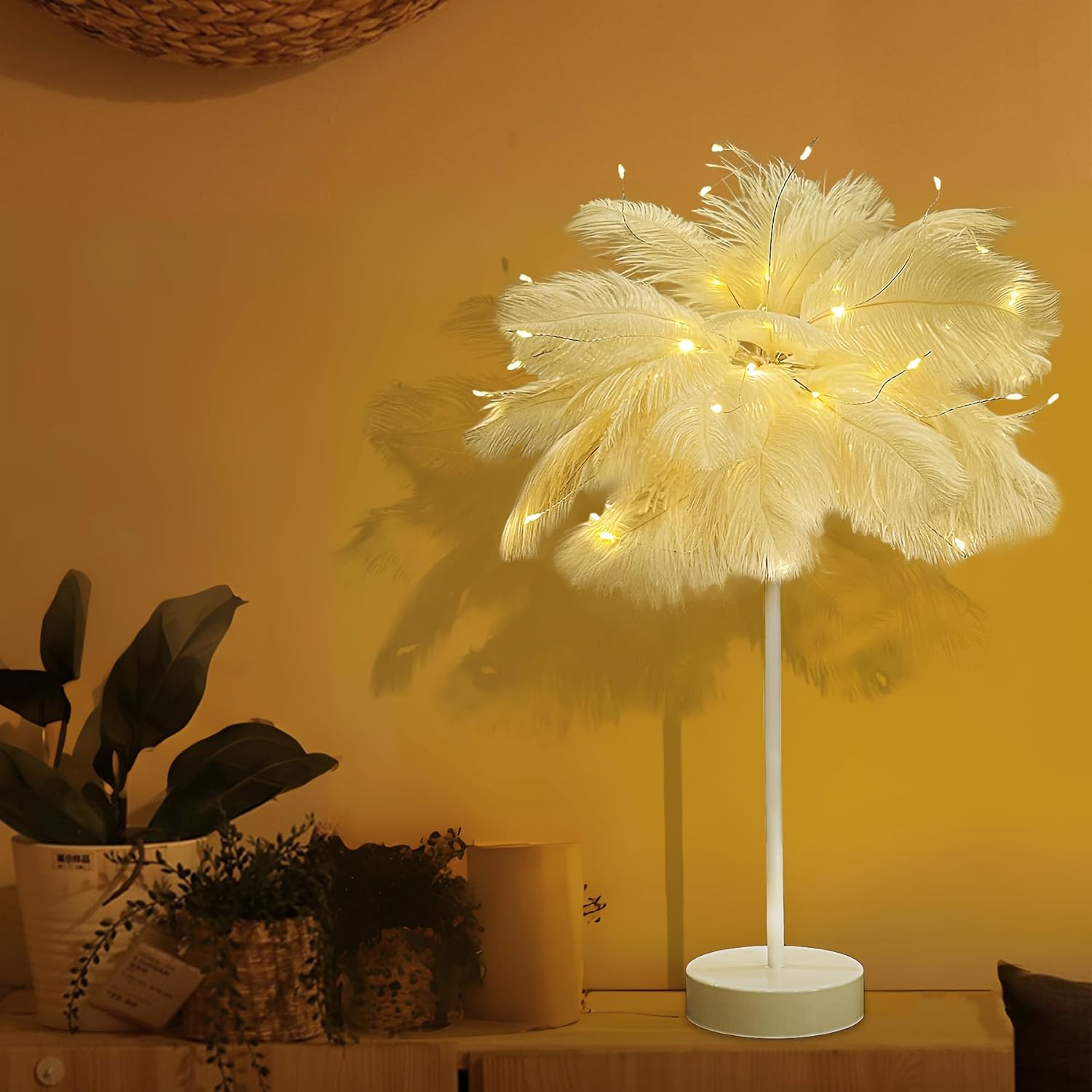 Elegant Ostrich Feather Bedside Table Lamp (white) - Image 8