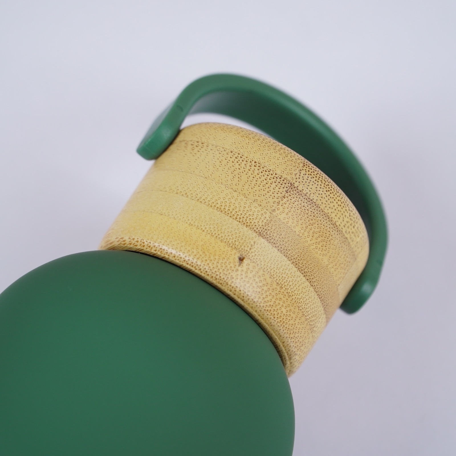 500 ML Insulated Water Bottle with Natural Wooden Lid(Black, Green only) - Image 8