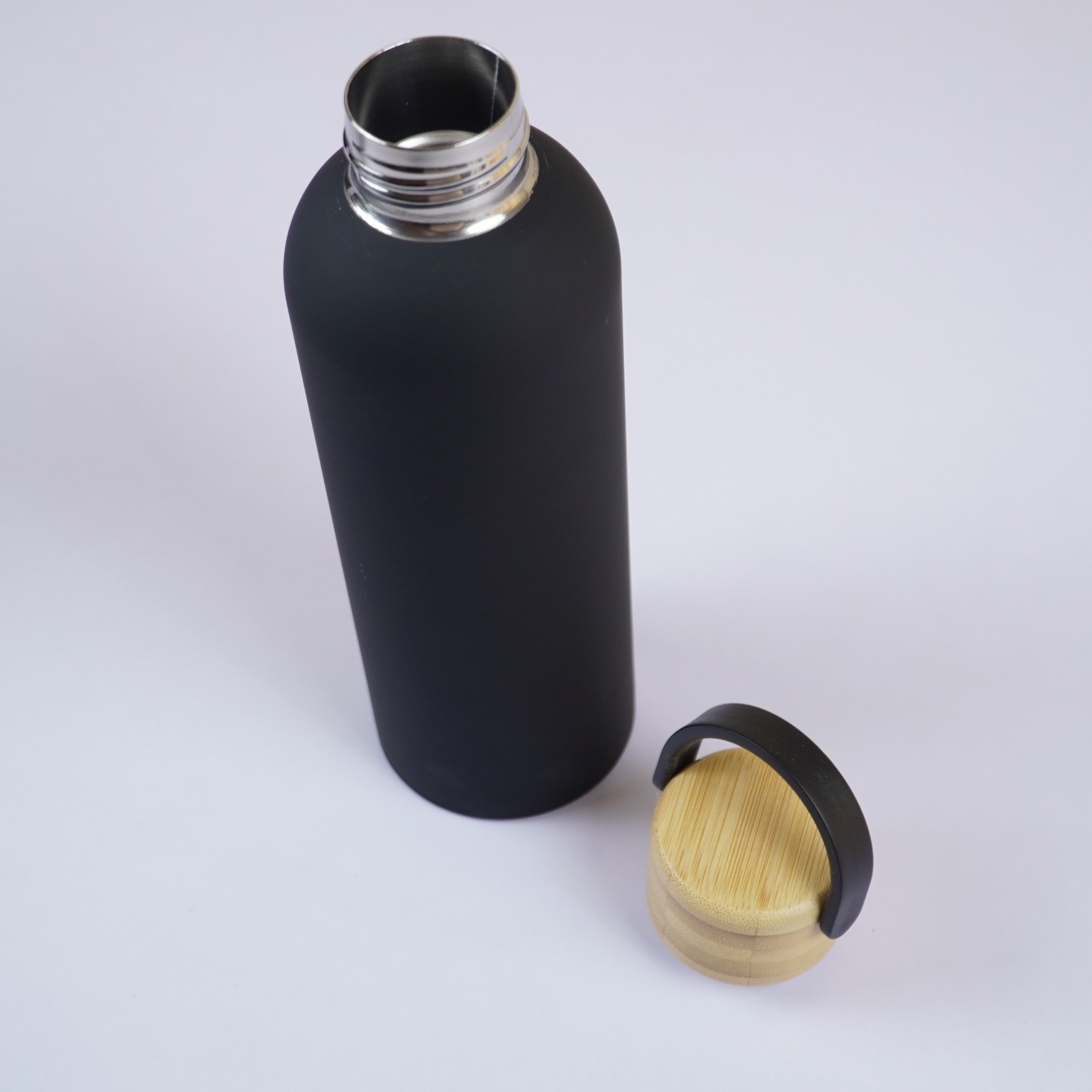 500 ML Insulated Water Bottle with Natural Wooden Lid(Black, Green only) - Image 15