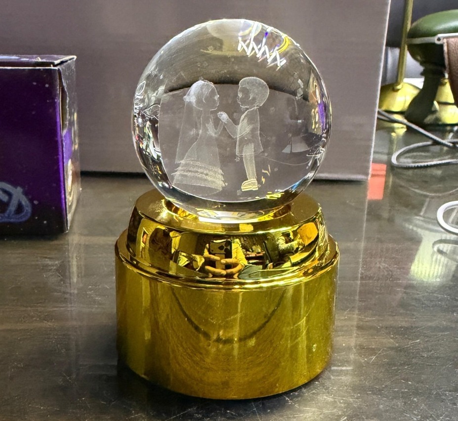 Rotating Crystal Ball Lamp(Random Design Only) - Image 14