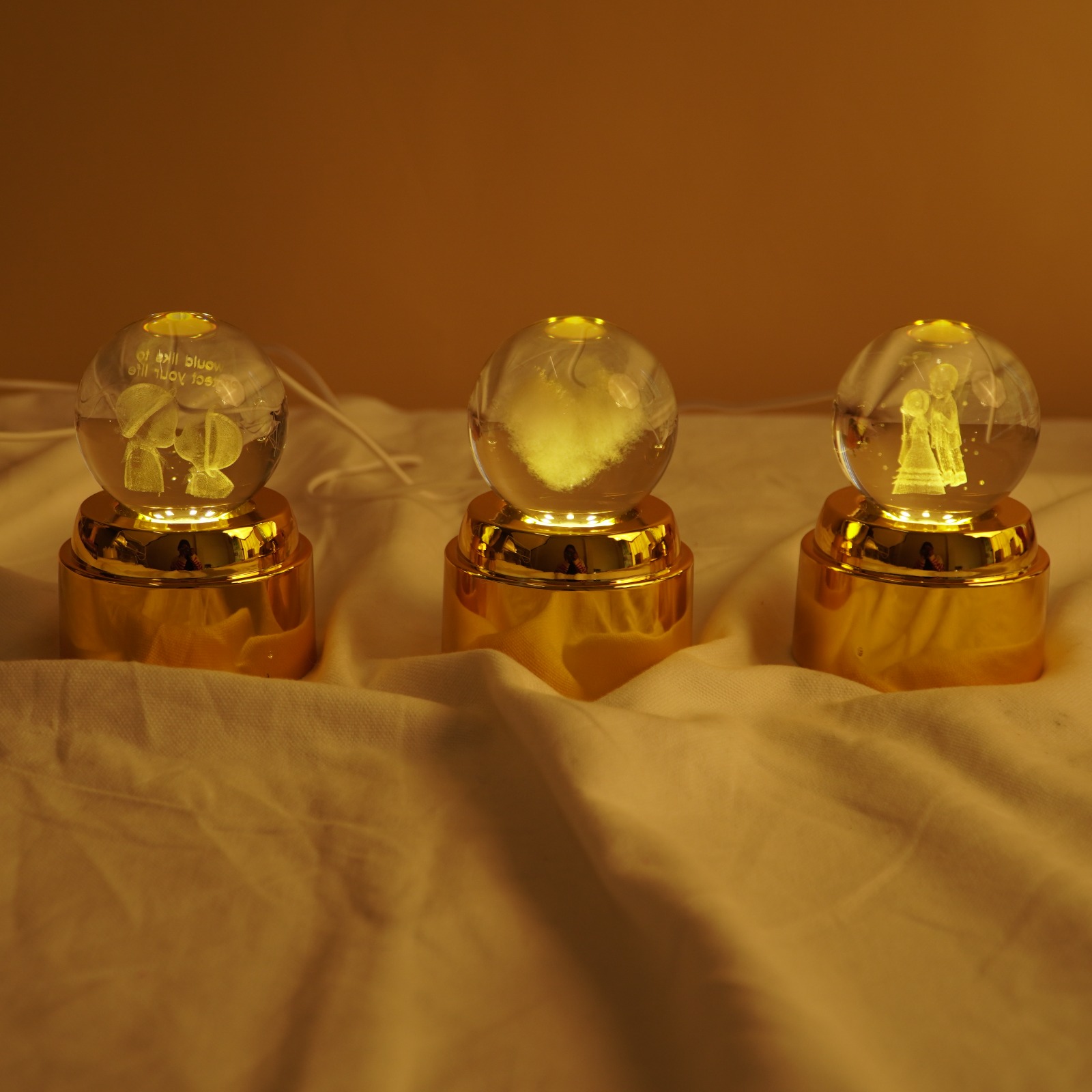 Rotating Crystal Ball Lamp(Random Design Only) - Image 9