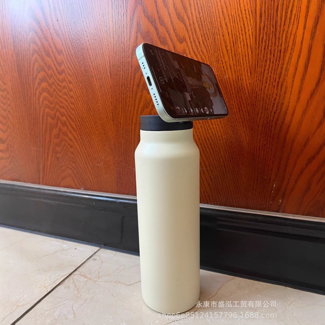 800 ml Double Wall Vacuum Insulated sports Bottles with Magnetic Cell Phone Holder - Image 10