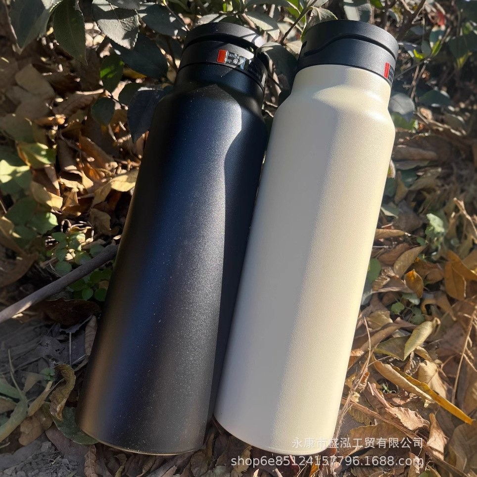800 ml Double Wall Vacuum Insulated sports Bottles with Magnetic Cell Phone Holder - Image 7