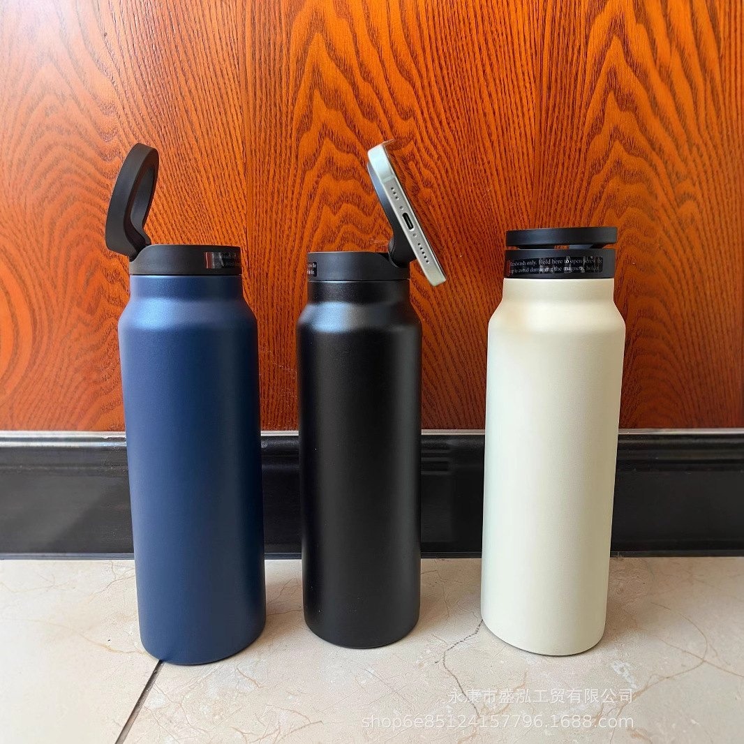 800 ml Double Wall Vacuum Insulated sports Bottles with Magnetic Cell Phone Holder