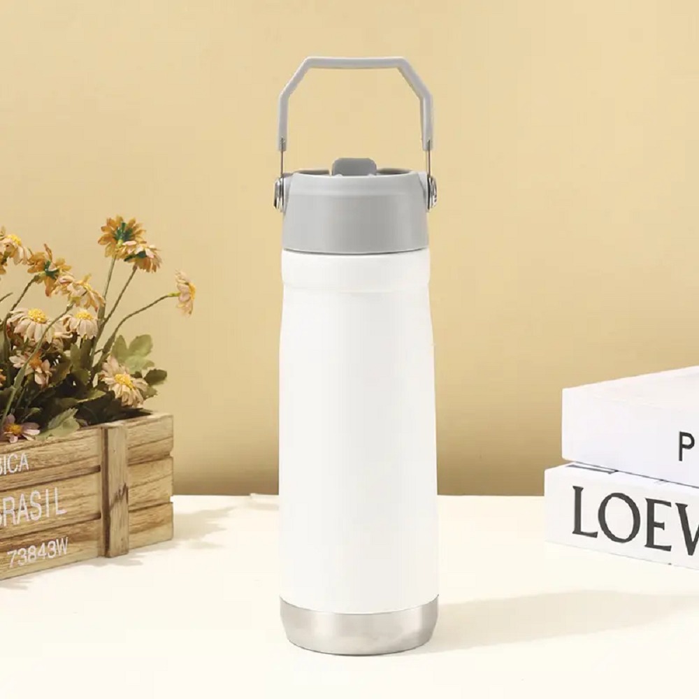 650 ml Cross Border Handheld Sports Water Bottle(random color only) - Image 5